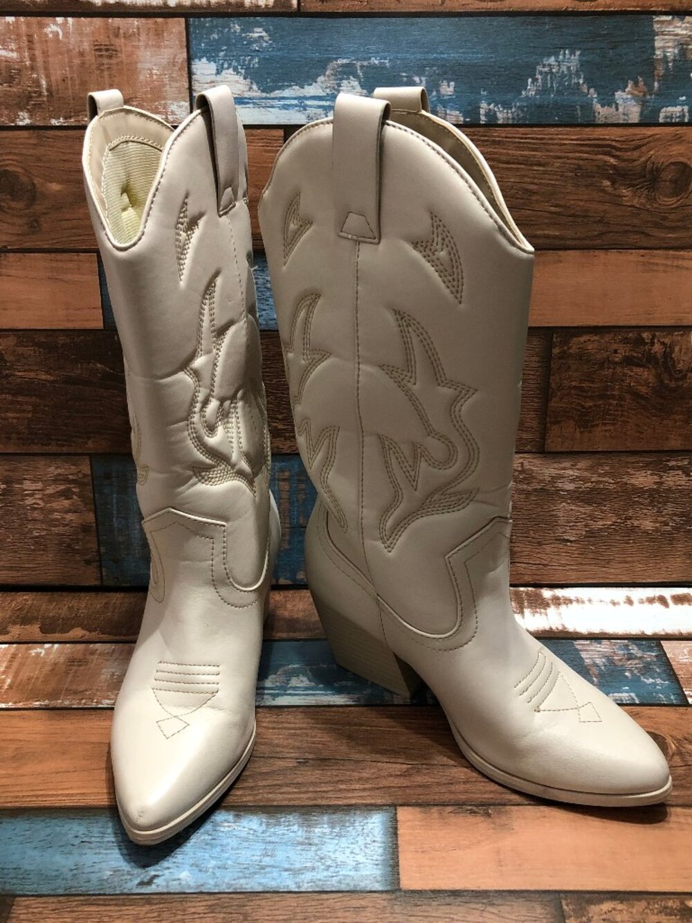 SODA Western Cowgirl Boots Heeled Mid-Calf Beige Faux Leather Women's Size 6